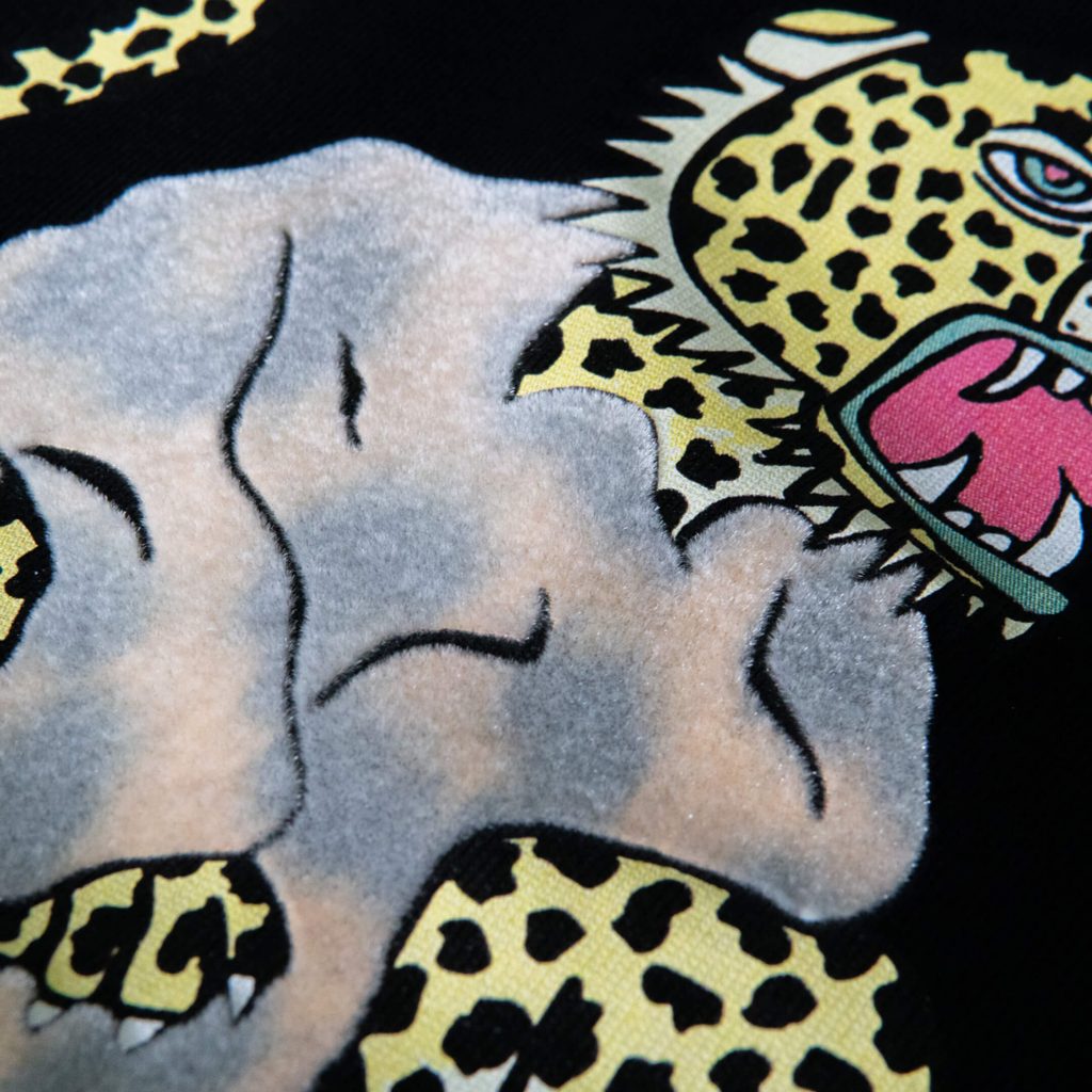 Amur Leopard Tee Black - Gbaje Jewelry