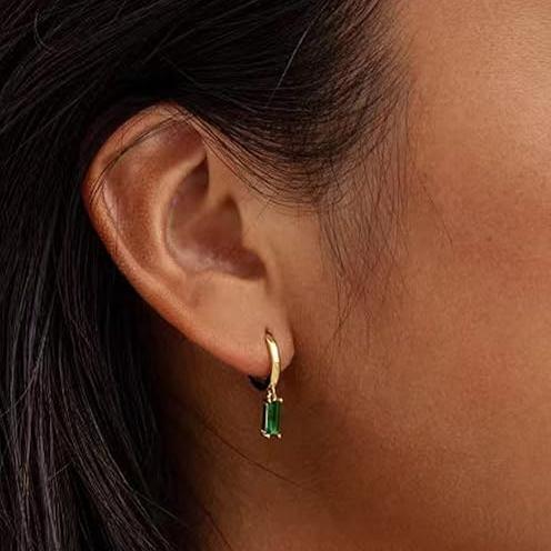 Minimalist Hoop Earrings - Gbaje Jewelry